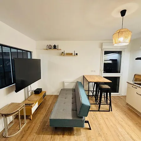 T2 Bien Equipe Avec Tram T1 Et Commodites A Proximite 13 Min Du Centre De Nantes 公寓 *